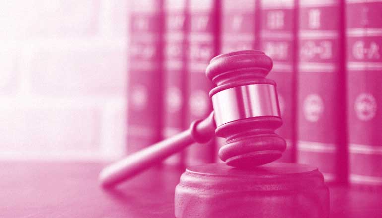 Justiça no tribunal
